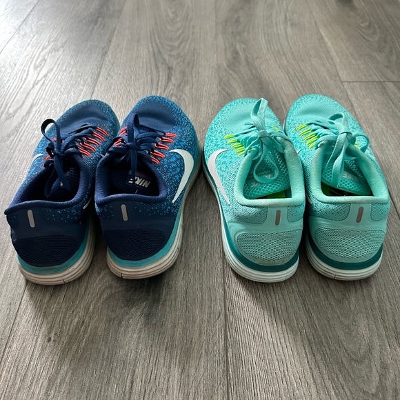 Nike Women’s Teal and Navy Running Shoes - Picture 3 of 5